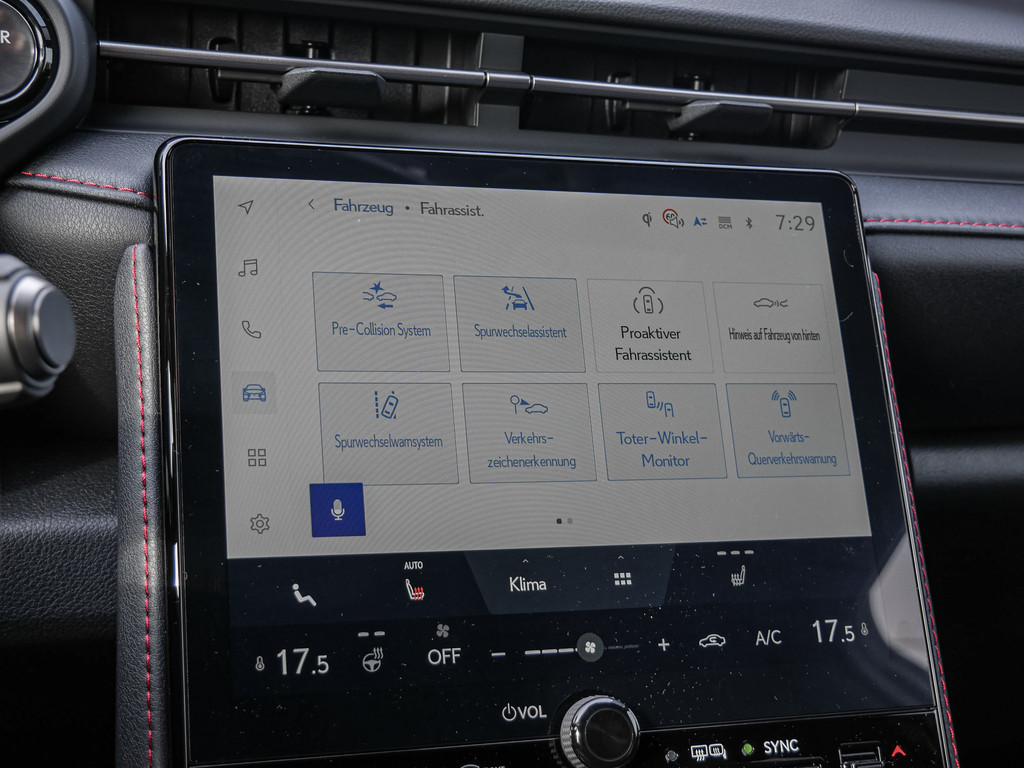 Fahrzeugansicht LEXUS LBX Emotion - Bild 16