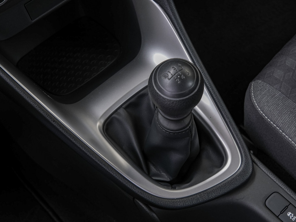 Fahrzeugansicht TOYOTA Yaris 1.5 VVT-i Comfort - Bild 17