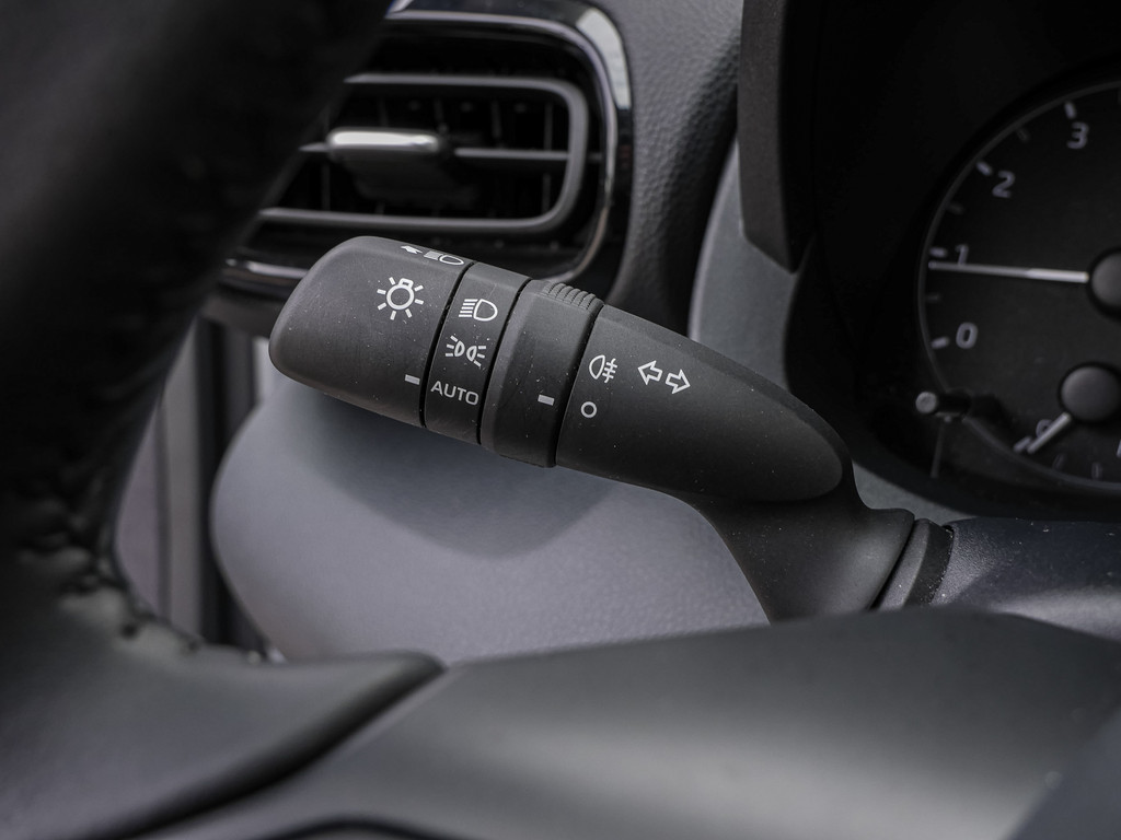 Fahrzeugansicht TOYOTA Yaris 1.5 VVT-i Comfort - Bild 22