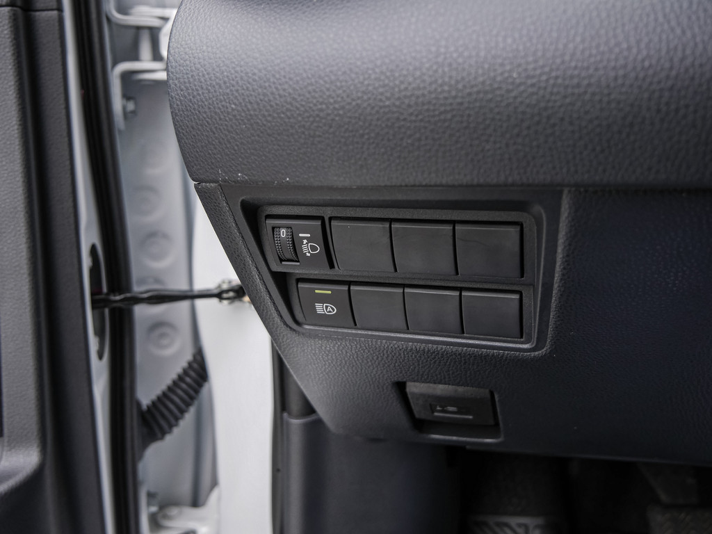 Fahrzeugansicht TOYOTA Yaris 1.5 VVT-i Comfort - Bild 28