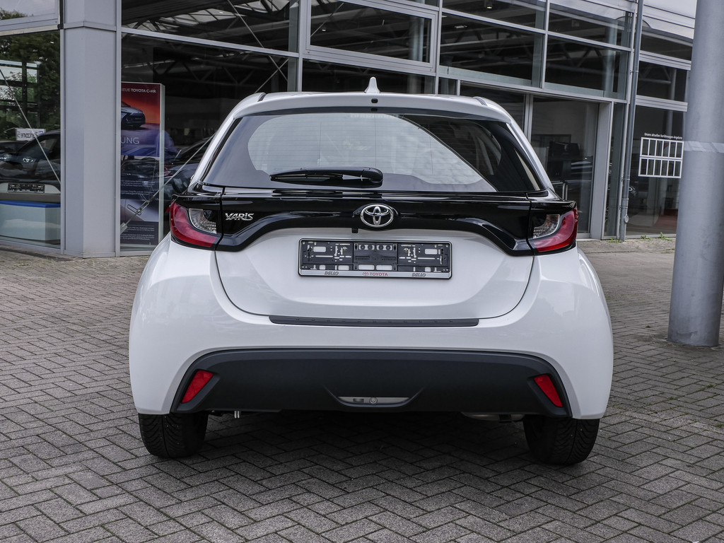 Fahrzeugansicht TOYOTA Yaris 1.5 VVT-i Comfort - Bild 35