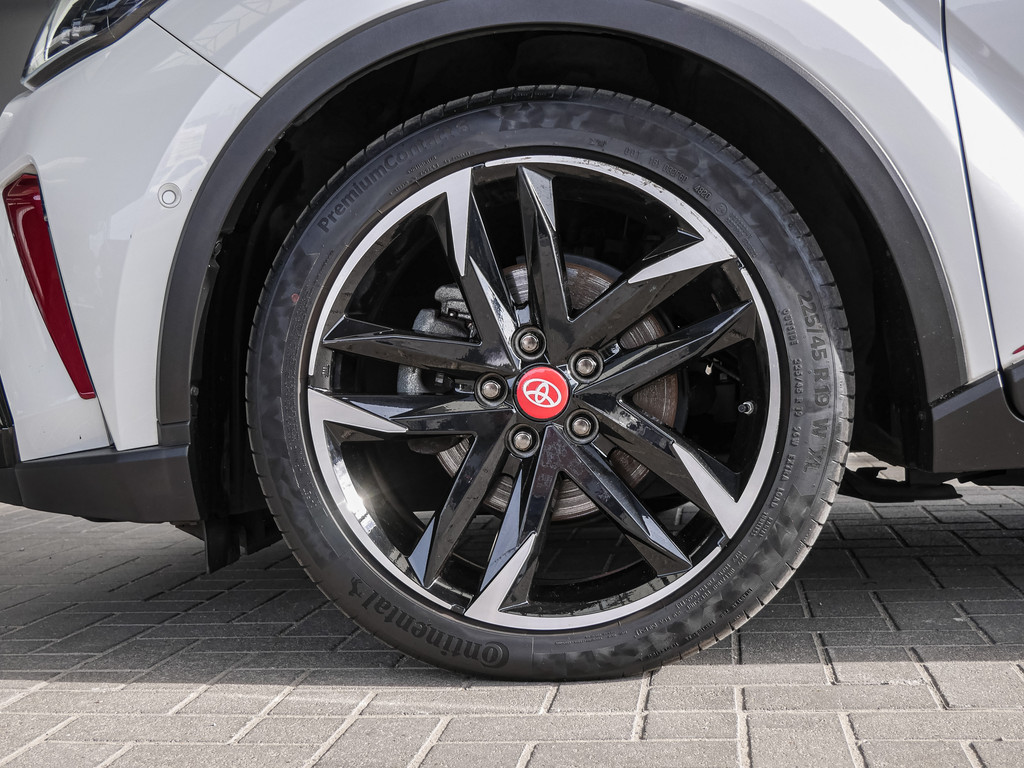 Fahrzeugansicht TOYOTA C-HR HYBRID GR Sport - Bild 2