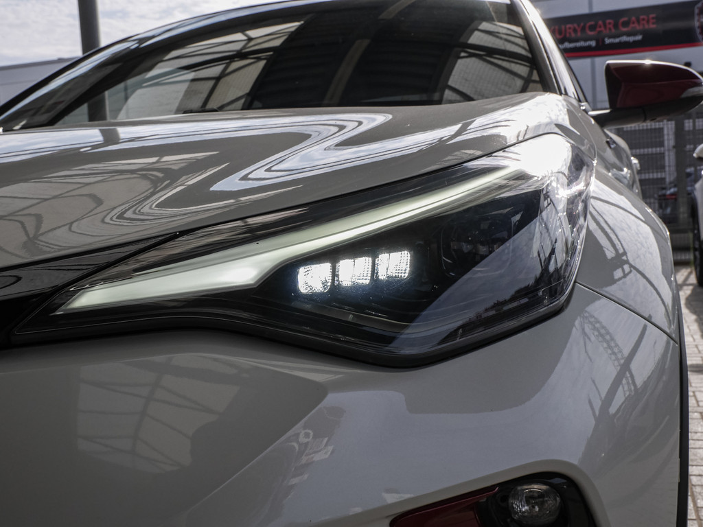 Fahrzeugansicht TOYOTA C-HR HYBRID GR Sport - Bild 42