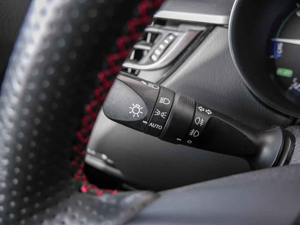 Fahrzeugansicht TOYOTA C-HR HYBRID GR Sport - Bild 29