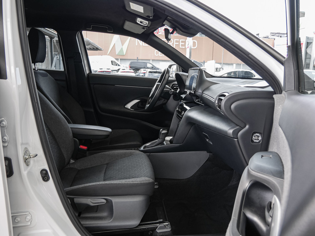Fahrzeugansicht TOYOTA Yaris Cross Hybrid 1.5 VVT-i Team D - Bild 7