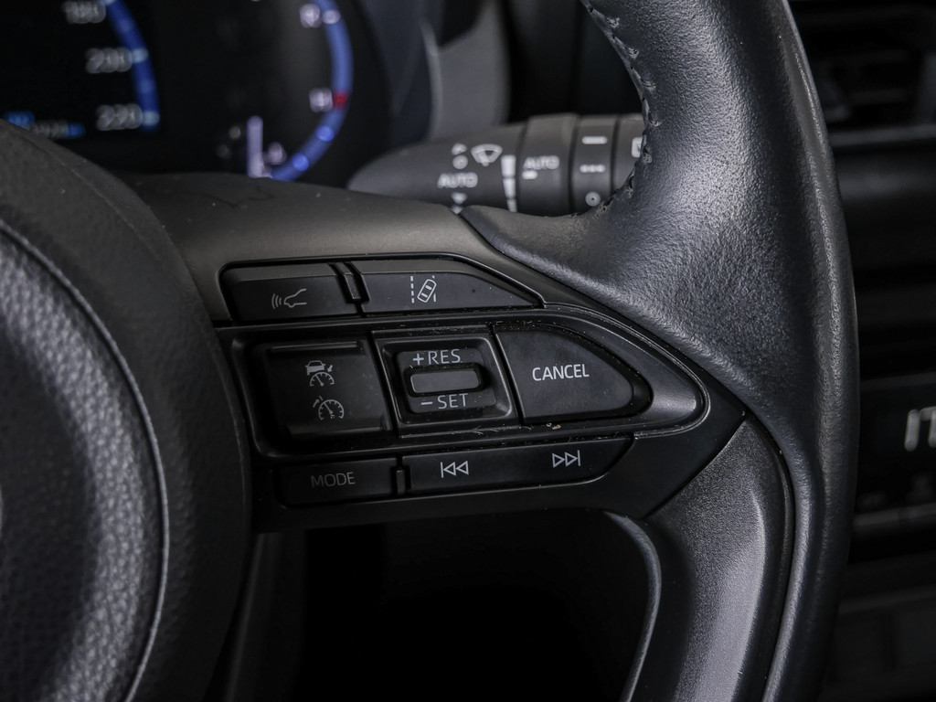 Fahrzeugansicht TOYOTA Yaris Cross Hybrid 1.5 VVT-i Team D - Bild 31