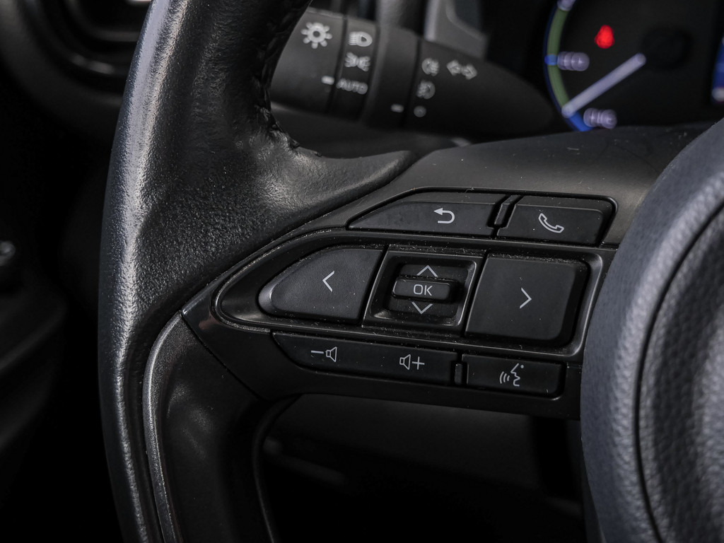 Fahrzeugansicht TOYOTA Yaris Cross Hybrid 1.5 VVT-i Team D - Bild 32
