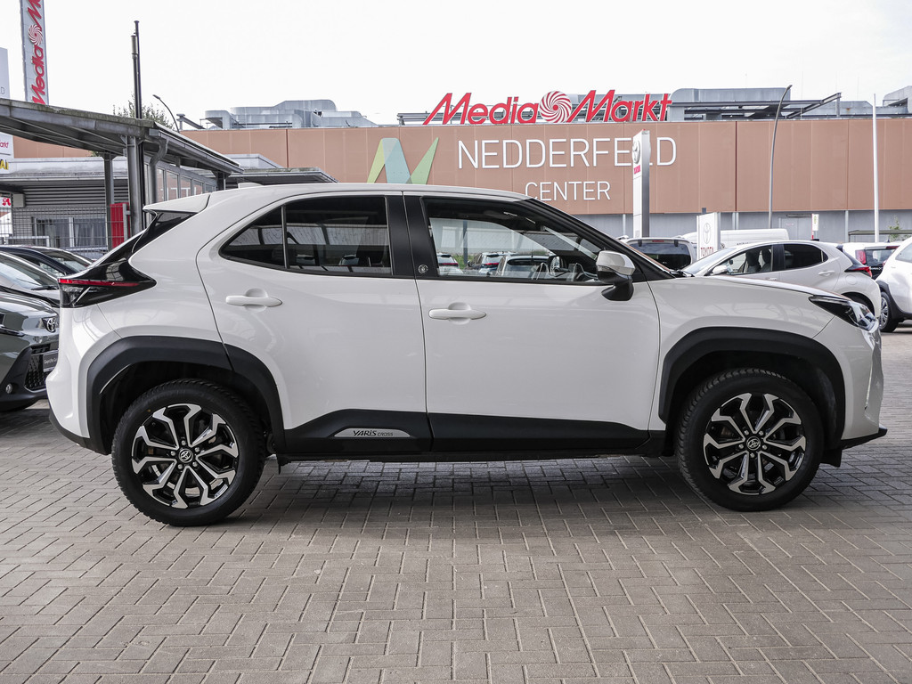 Fahrzeugansicht TOYOTA Yaris Cross Hybrid 1.5 VVT-i Team D - Bild 34