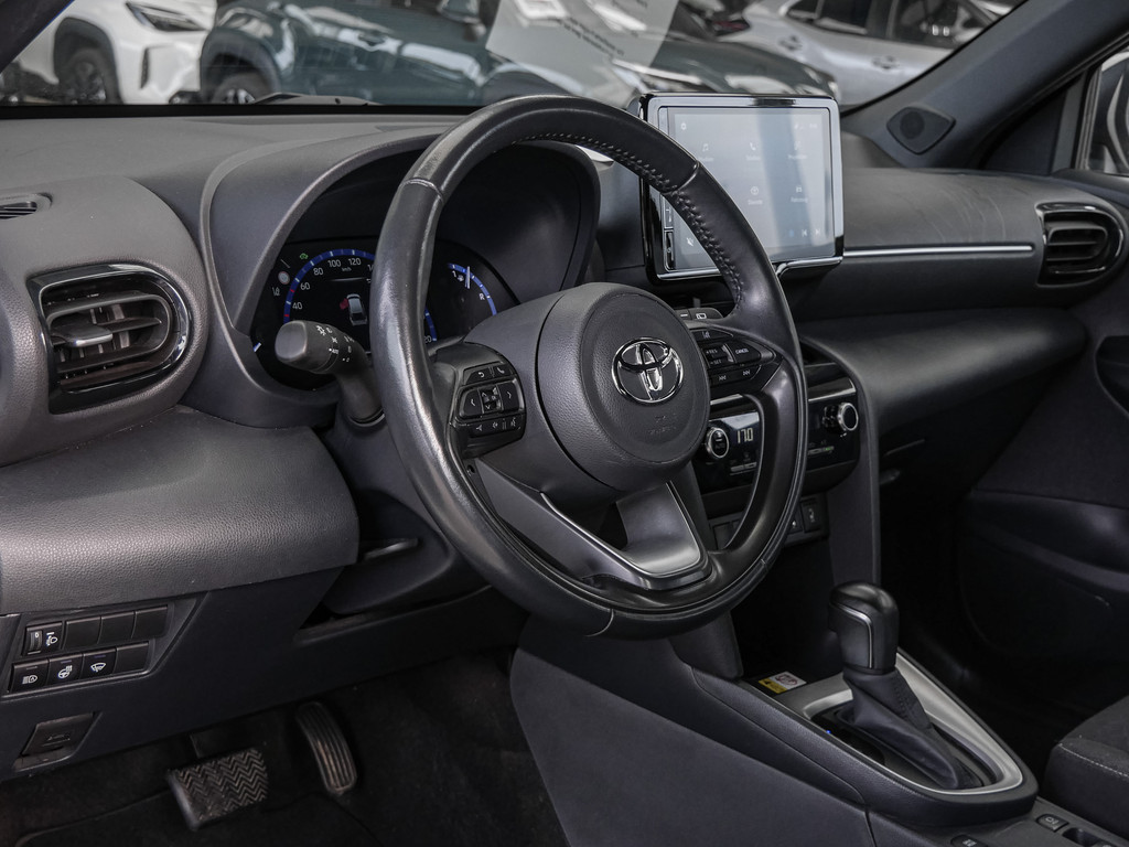Fahrzeugansicht TOYOTA Yaris Cross Hybrid 1.5 VVT-i Team D - Bild 35