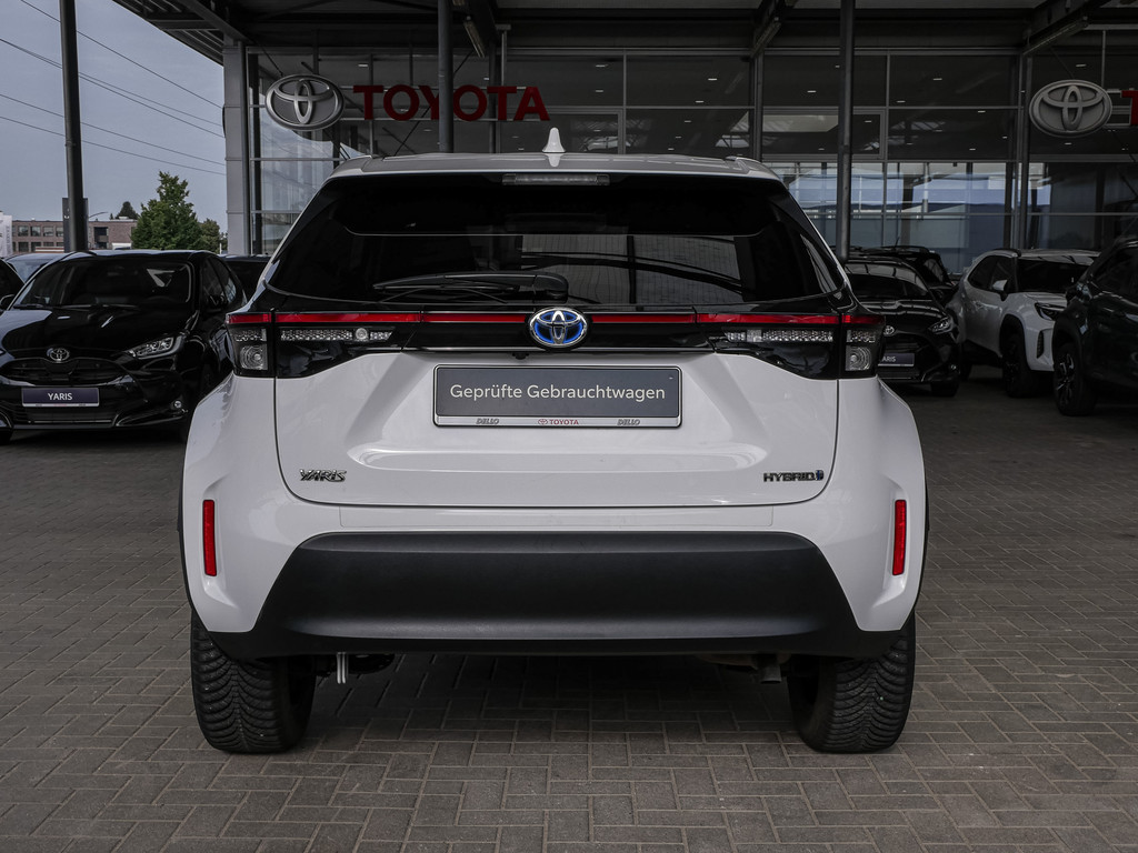 Fahrzeugansicht TOYOTA Yaris Cross Hybrid 1.5 VVT-i Team D - Bild 41