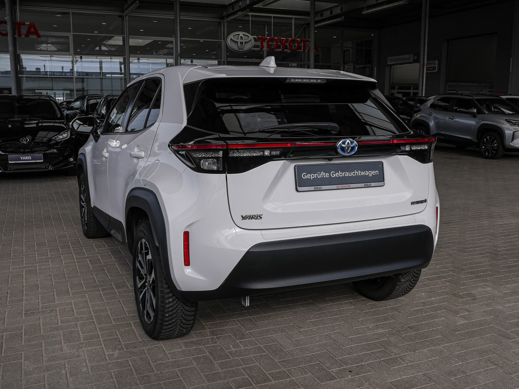 Fahrzeugansicht TOYOTA Yaris Cross Hybrid 1.5 VVT-i Team D - Bild 42