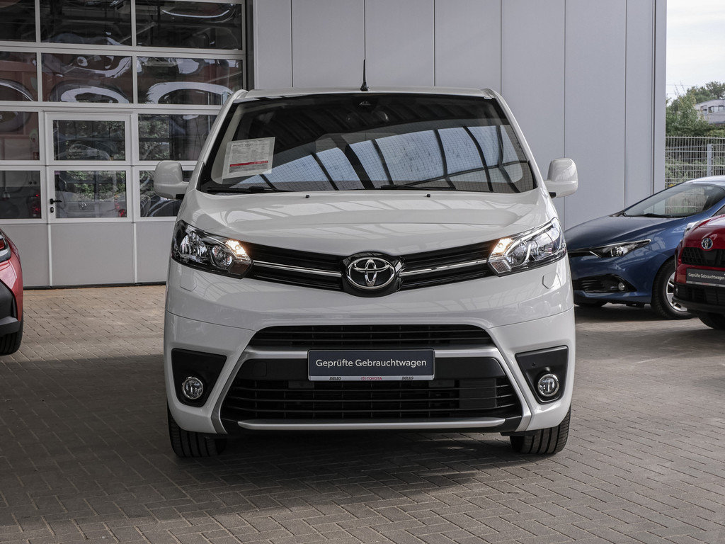 Fahrzeugansicht TOYOTA Proace Verso 2.0 D-4D Team D - Bild 12