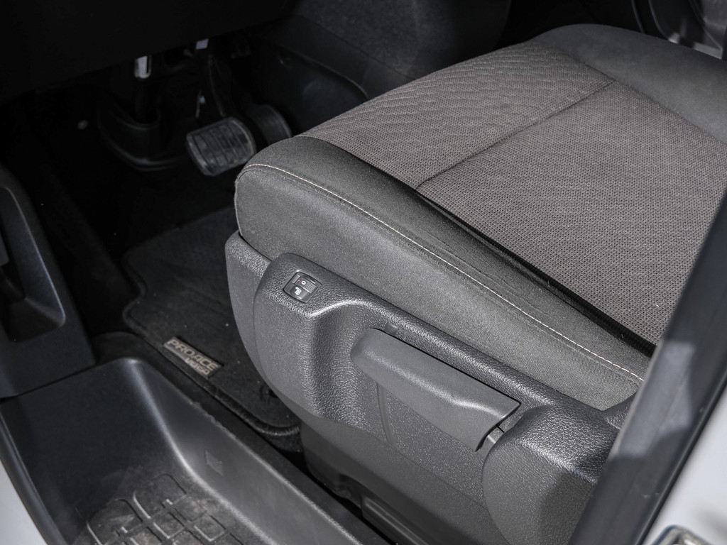 Fahrzeugansicht TOYOTA Proace Verso 2.0 D-4D Team D - Bild 38