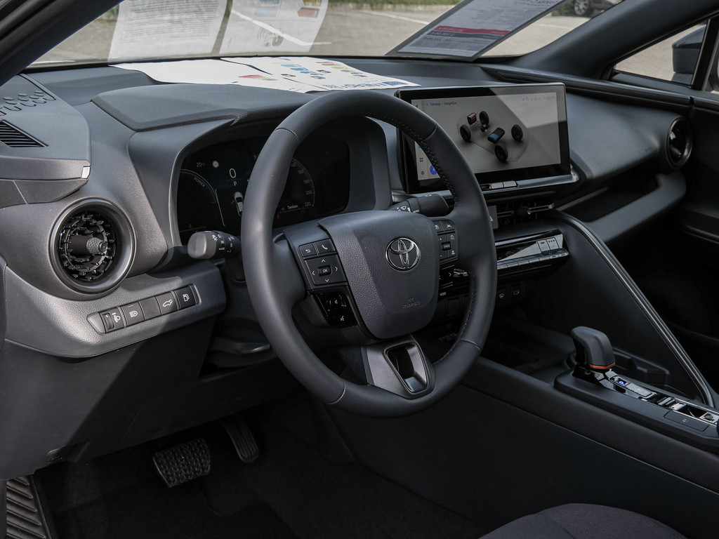 Fahrzeugansicht TOYOTA C-HR 1.8 Hybrid FWD Teamplayer - Bild 35