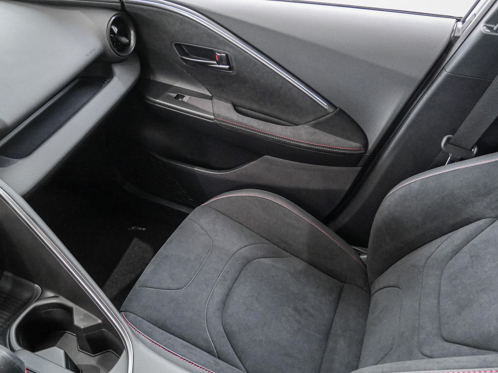 Fahrzeugansicht TOYOTA C-HR 2.0 Plug-In Hybrid GR Sport - Bild 20