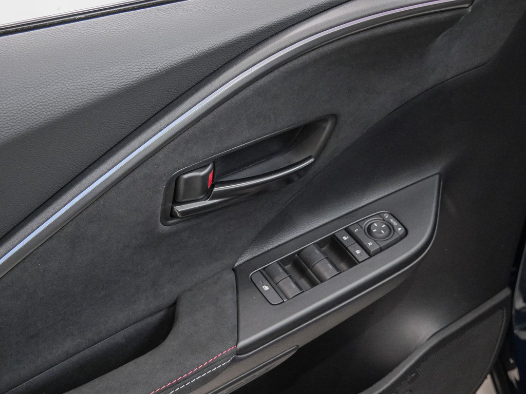 Fahrzeugansicht TOYOTA C-HR 2.0 Plug-In Hybrid GR Sport - Bild 36