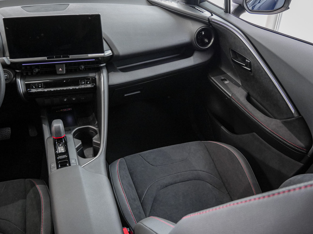 Fahrzeugansicht TOYOTA C-HR 2.0 Plug-In Hybrid GR Sport - Bild 5