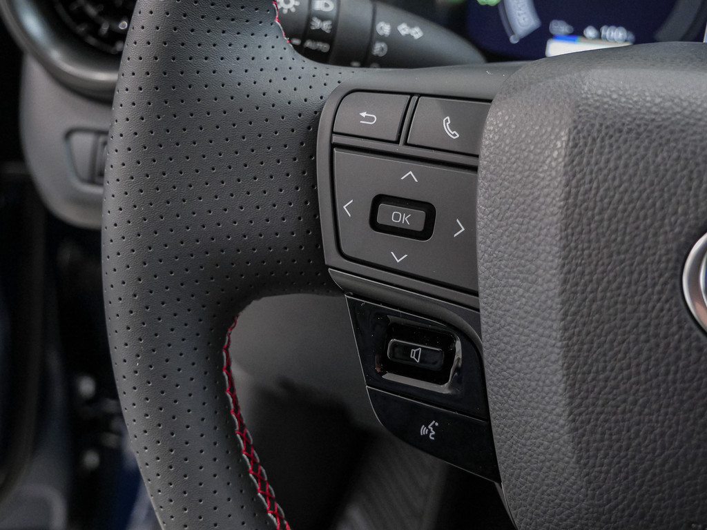 Fahrzeugansicht TOYOTA C-HR 2.0 Plug-In Hybrid GR Sport - Bild 28