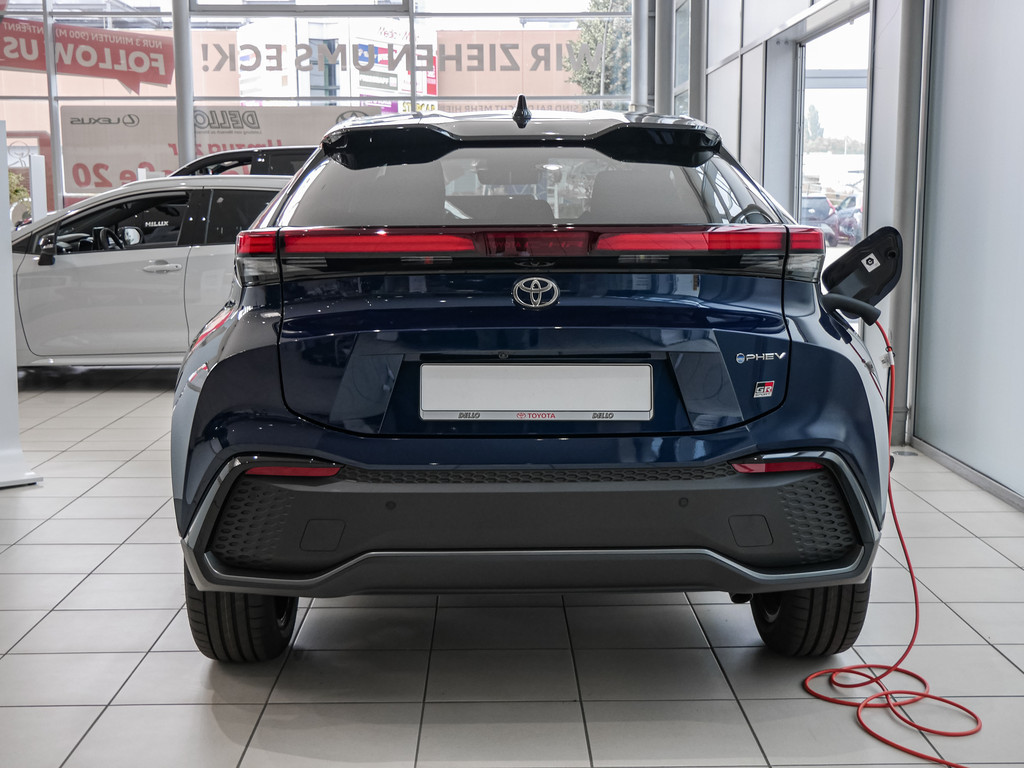 Fahrzeugansicht TOYOTA C-HR 2.0 Plug-In Hybrid GR Sport - Bild 38