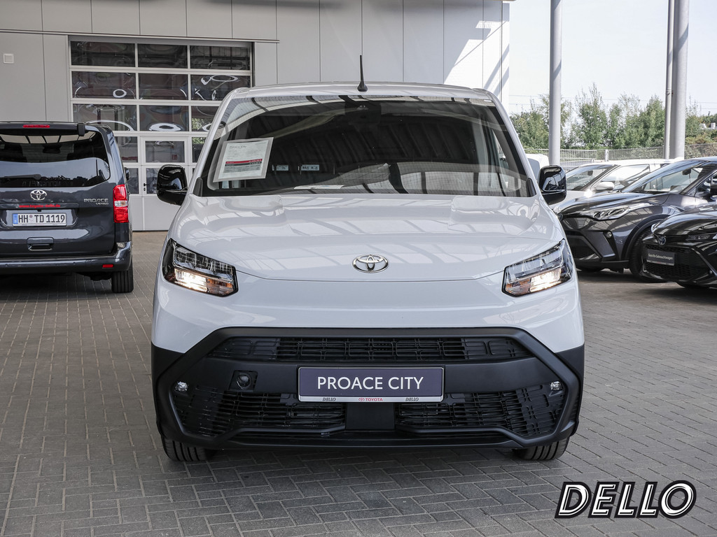 Fahrzeugansicht TOYOTA Proace City 1.5 L2 Meister - Bild 12