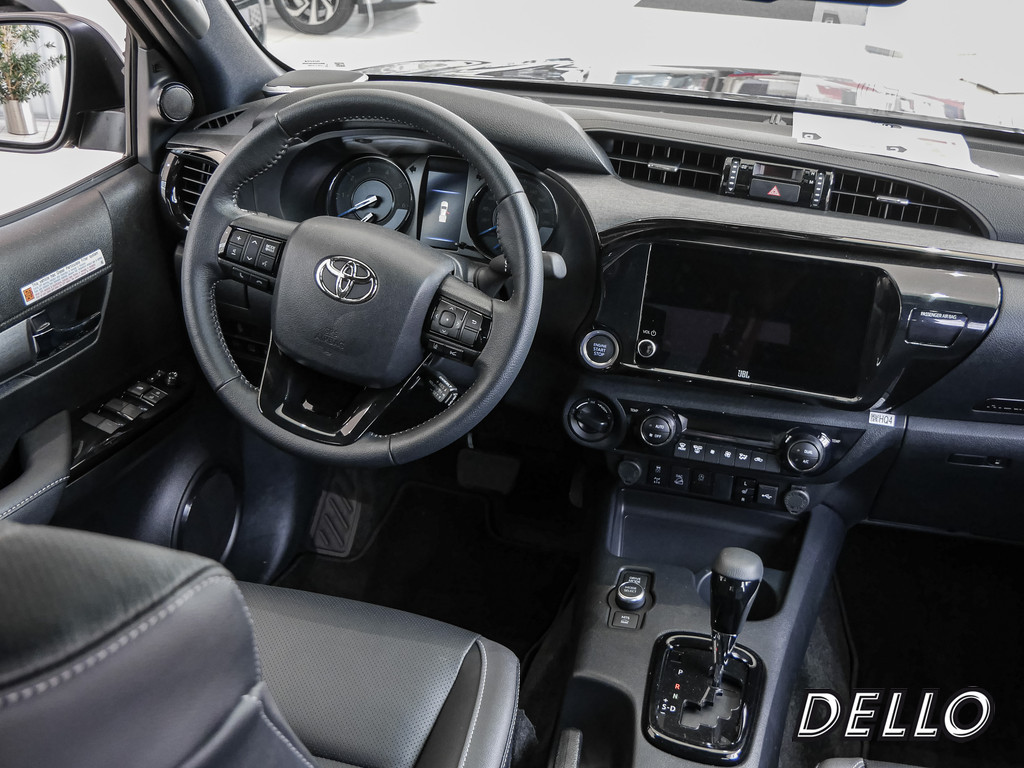 Fahrzeugansicht TOYOTA Hilux 2.8 Double Cab Invincible 4x4 - Bild 10