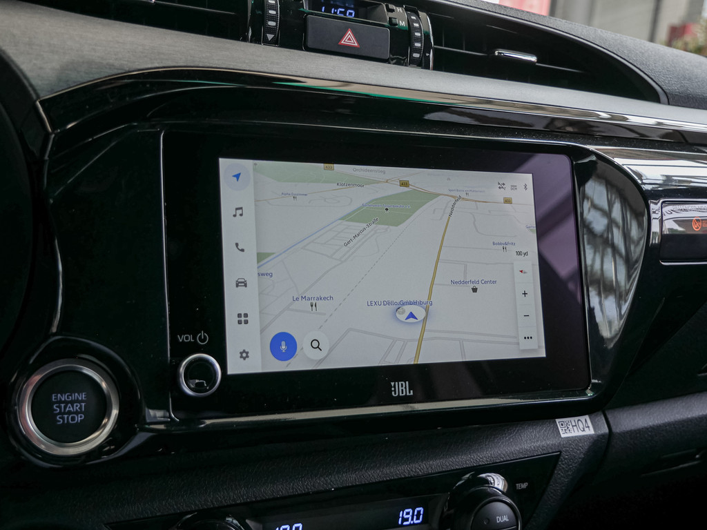 Fahrzeugansicht TOYOTA Hilux 2.8 DC Invincible 4x4 - Bild 19