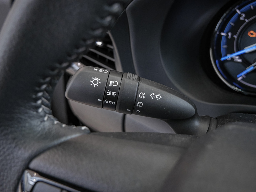 Fahrzeugansicht TOYOTA Hilux 2.8 DC Invincible 4x4 - Bild 30