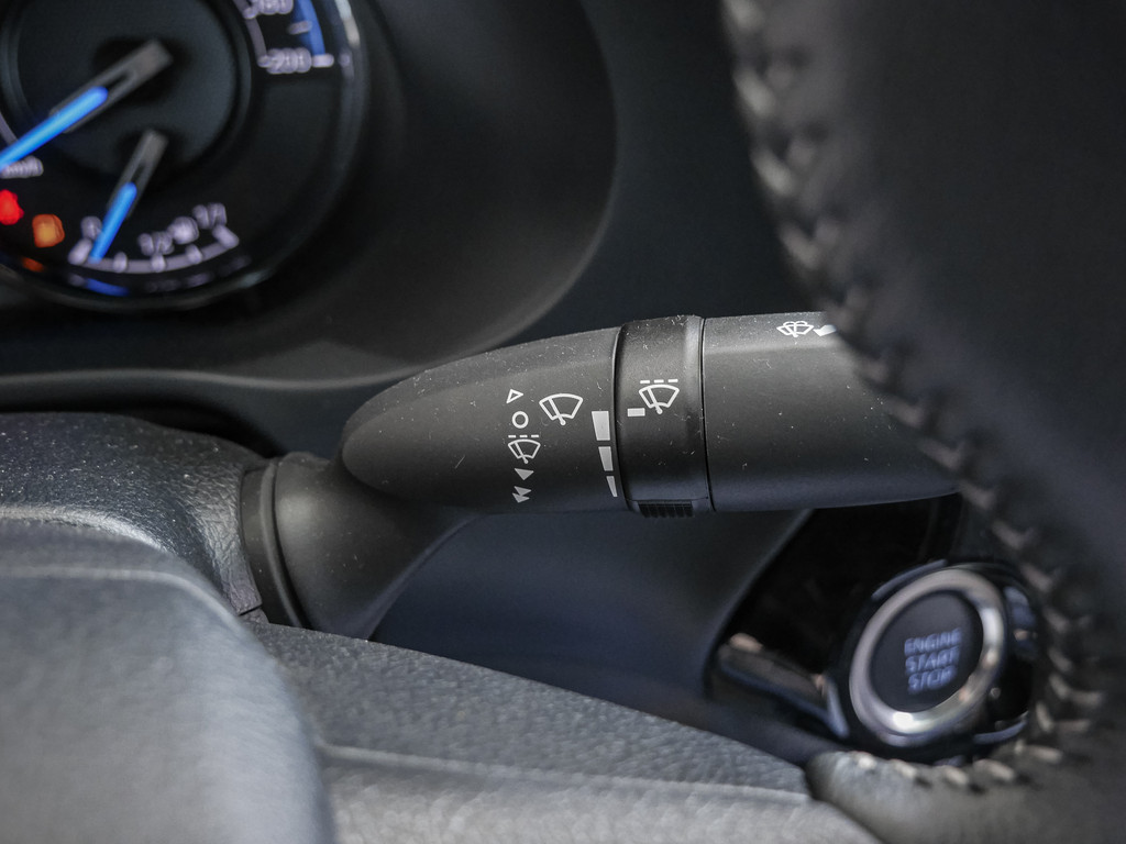 Fahrzeugansicht TOYOTA Hilux 2.8 DC Invincible 4x4 - Bild 31