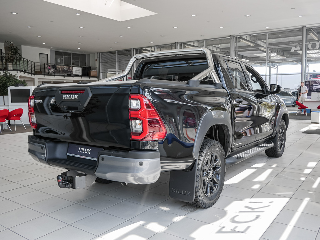 Fahrzeugansicht TOYOTA Hilux 2.8 DC Invincible 4x4 - Bild 34