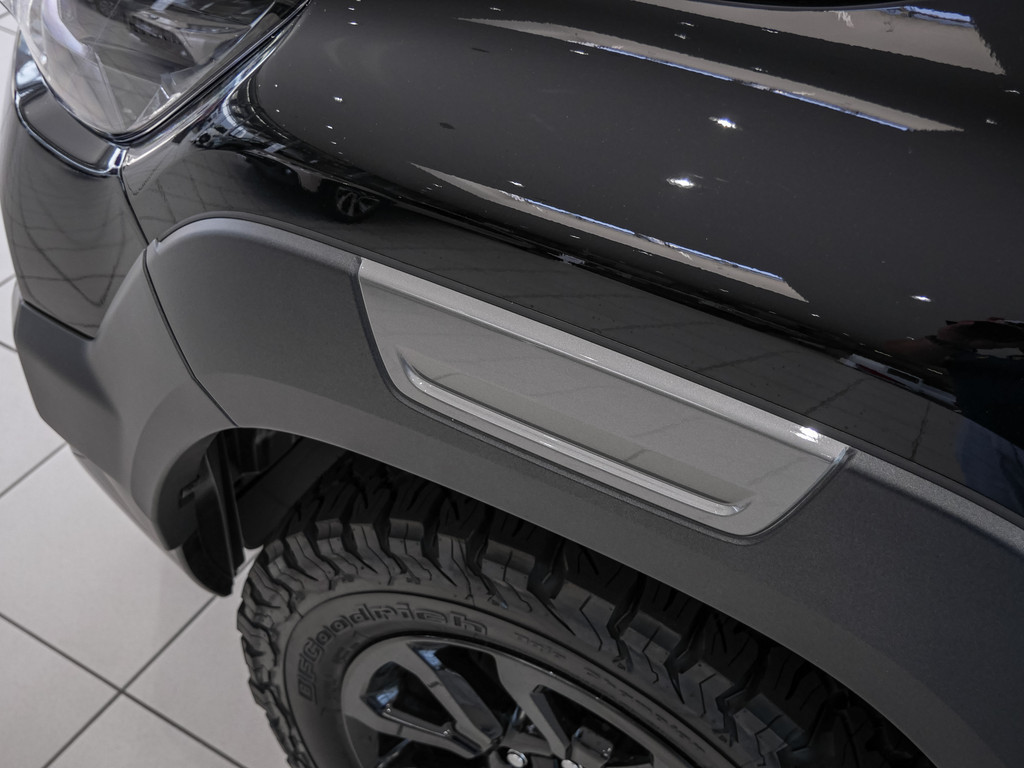 Fahrzeugansicht TOYOTA Hilux 2.8 DC Invincible 4x4 - Bild 42