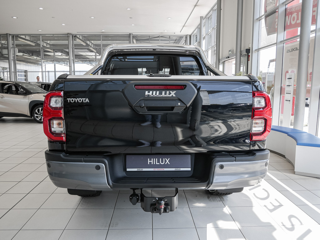Fahrzeugansicht TOYOTA Hilux 2.8 DC Invincible 4x4 - Bild 44