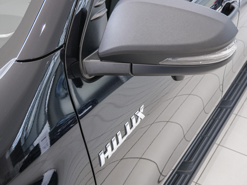 Fahrzeugansicht TOYOTA Hilux 2.8 DC Invincible 4x4 - Bild 47