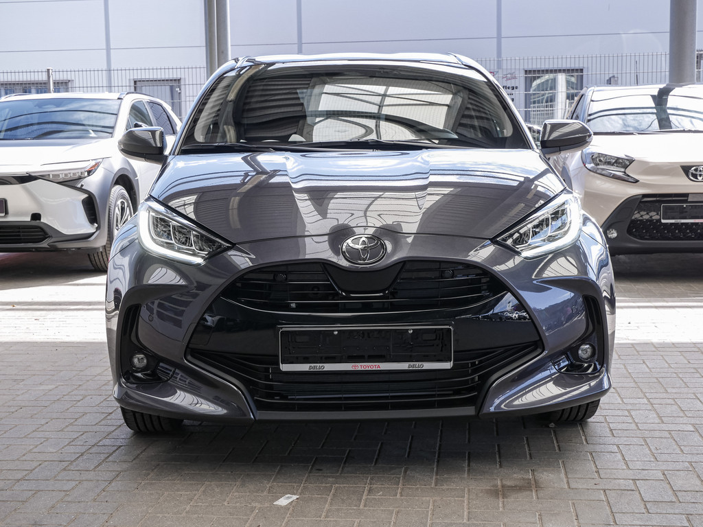 Fahrzeugansicht TOYOTA Yaris 1.5 Hybrid Teamplayer - Bild 12