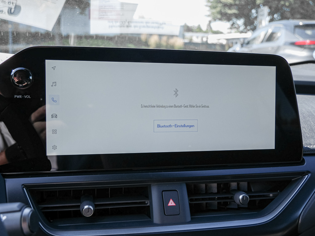 Fahrzeugansicht LEXUS UX 300h F-Sport Design - Bild 11