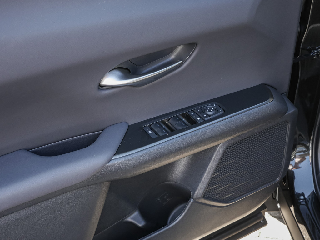 Fahrzeugansicht LEXUS UX 300h F-Sport Design - Bild 33