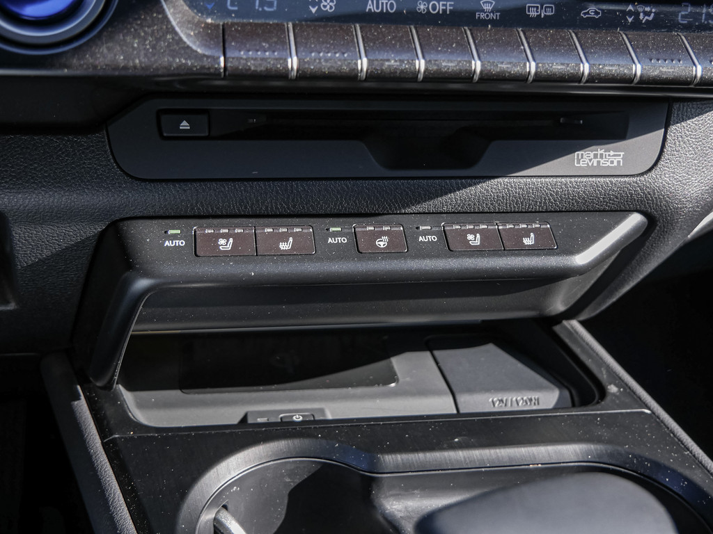 Fahrzeugansicht LEXUS UX 250h Luxury Line FWD - Bild 17