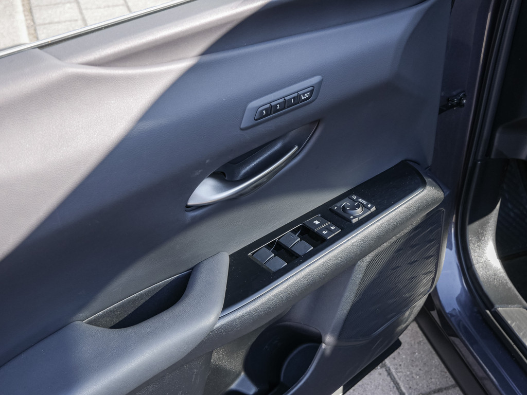 Fahrzeugansicht LEXUS UX 250h Luxury Line FWD - Bild 35