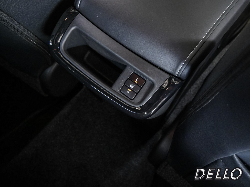 Fahrzeugansicht TOYOTA Hilux 2.8 Double Cab Invincible 4x4 - Bild 7