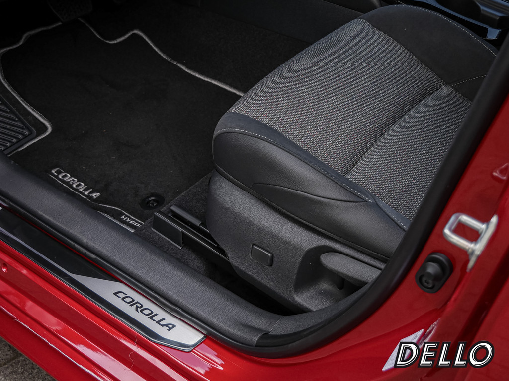 Fahrzeugansicht TOYOTA Corolla TS 1.8 Hybrid Teamplayer - Bild 33