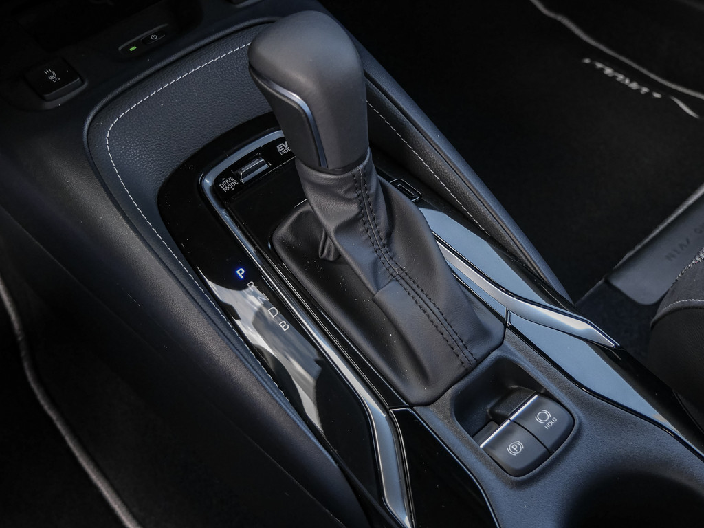 Fahrzeugansicht TOYOTA Corolla TS 1.8 Hybrid Teamplayer - Bild 21