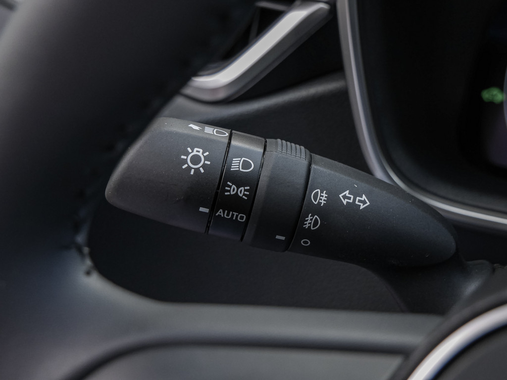 Fahrzeugansicht TOYOTA Corolla TS 1.8 Hybrid Teamplayer - Bild 28