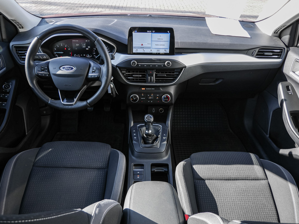 Fahrzeugansicht FORD Focus Turnier 1.0 EcoBoost - Bild 5