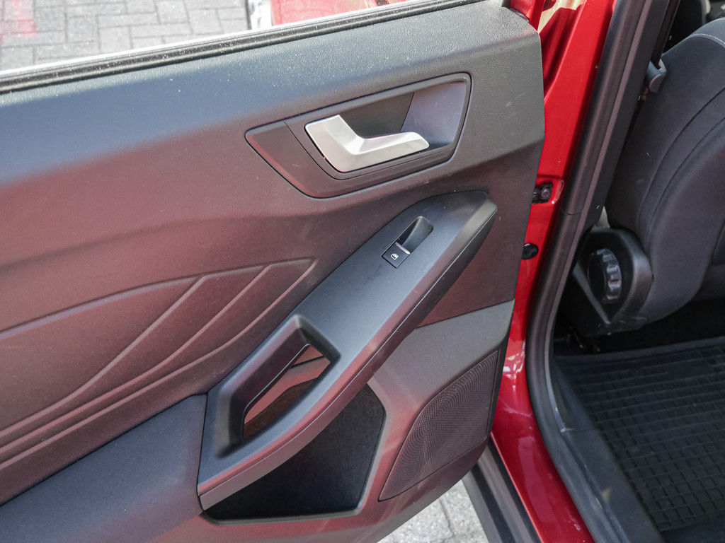 Fahrzeugansicht FORD Focus Turnier 1.0 EcoBoost - Bild 8