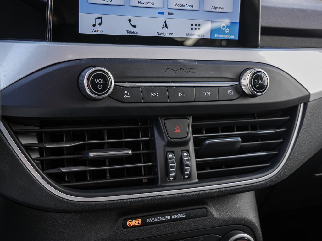 Fahrzeugansicht FORD Focus Turnier 1.0 EcoBoost - Bild 16