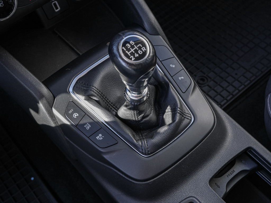 Fahrzeugansicht FORD Focus Turnier 1.0 EcoBoost - Bild 19