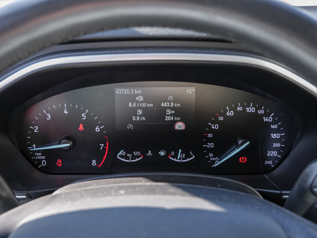 Fahrzeugansicht FORD Focus Turnier 1.0 EcoBoost - Bild 24