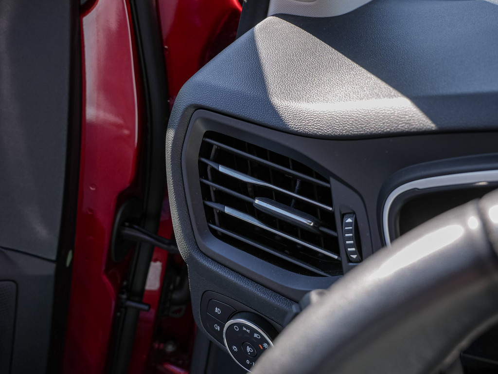 Fahrzeugansicht FORD Focus Turnier 1.0 EcoBoost - Bild 29