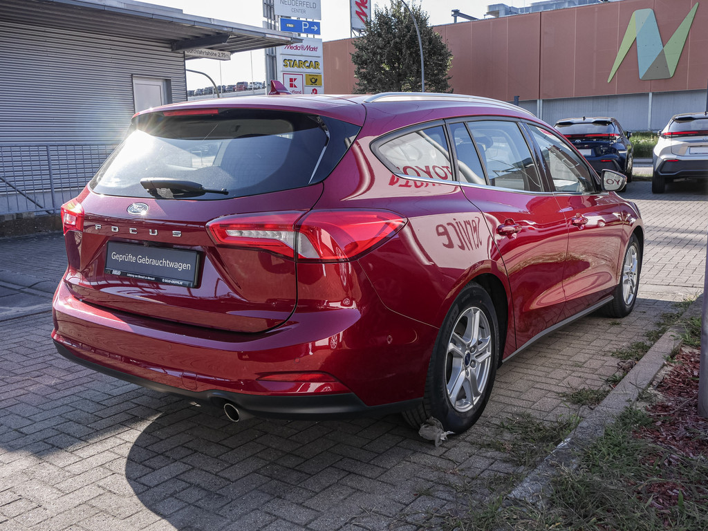 Fahrzeugansicht FORD Focus Turnier 1.0 EcoBoost - Bild 34