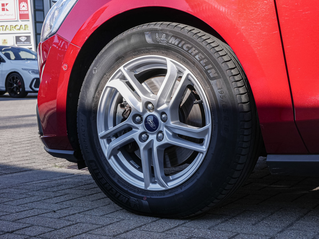 Fahrzeugansicht FORD Focus Turnier 1.0 EcoBoost - Bild 39