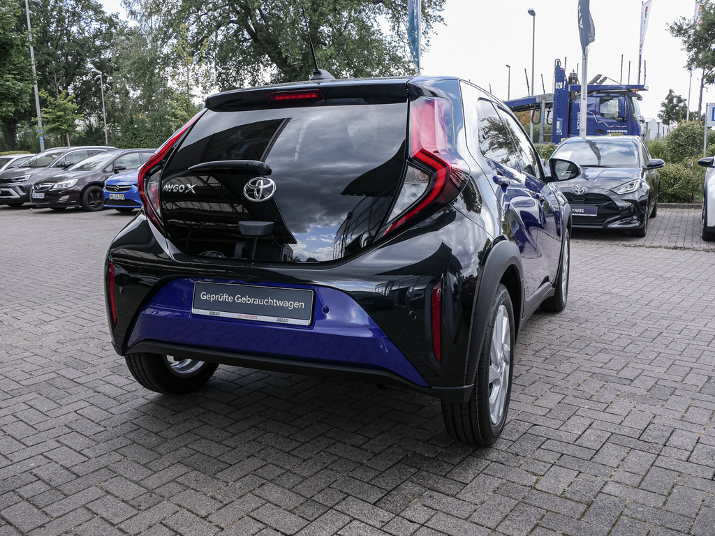 Fahrzeugansicht TOYOTA Aygo X 1.0 Pulse - Bild 38
